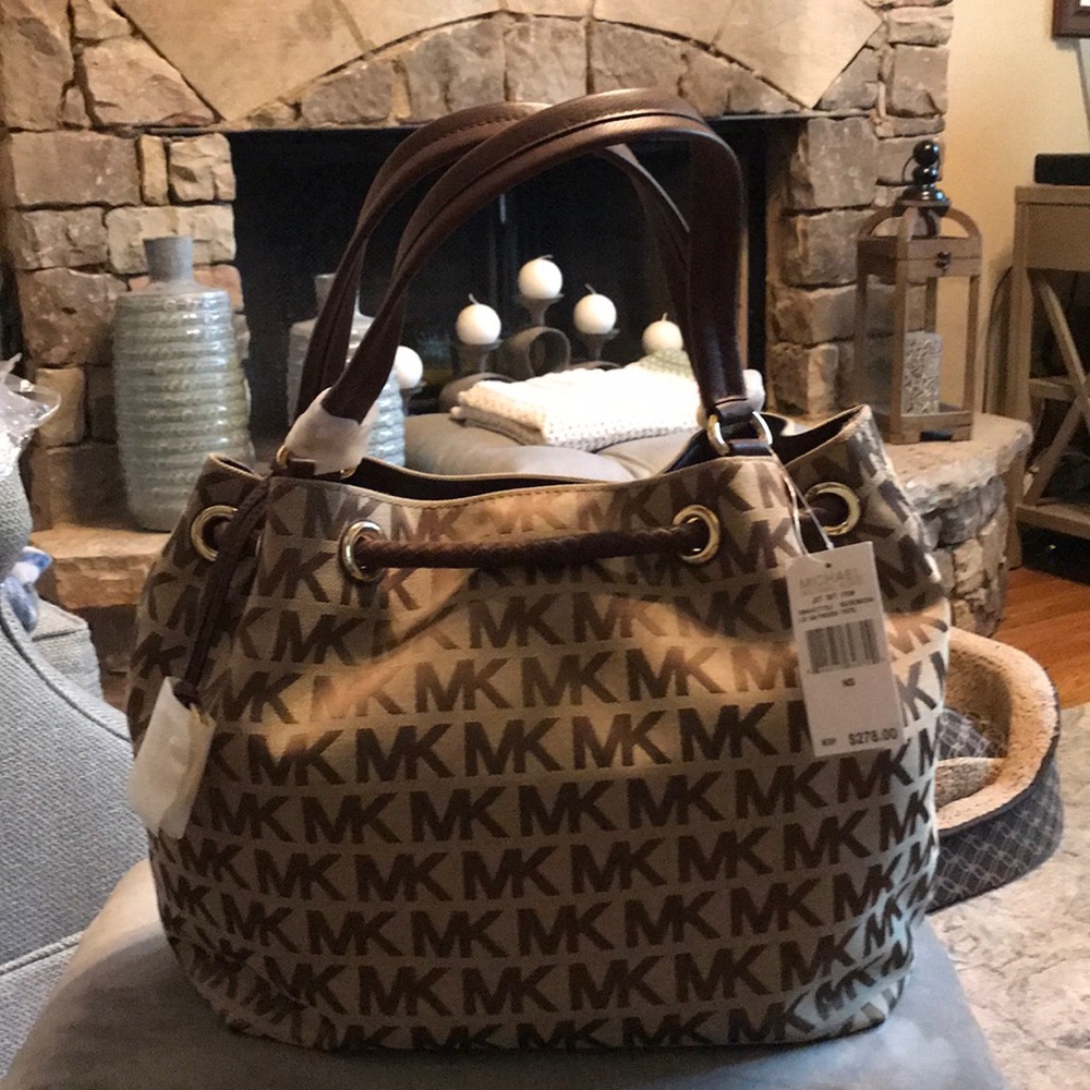 Michael Koran’s Jet Set purse